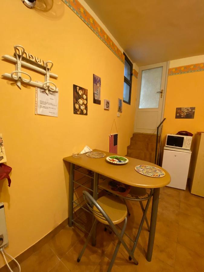 Cottage Gole Alcantara Gloria Room Graniti Exterior photo