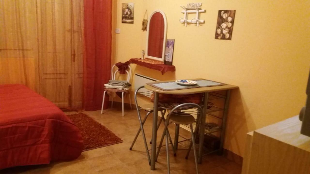 Cottage Gole Alcantara Gloria Room Graniti Exterior photo