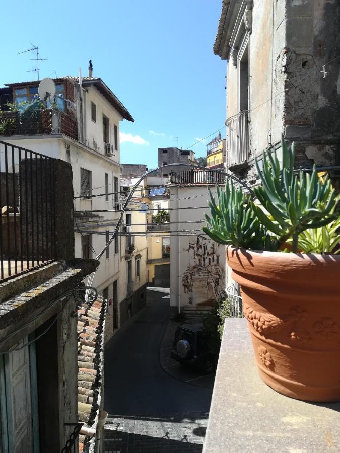 Cottage Gole Alcantara Gloria Room Graniti Exterior photo